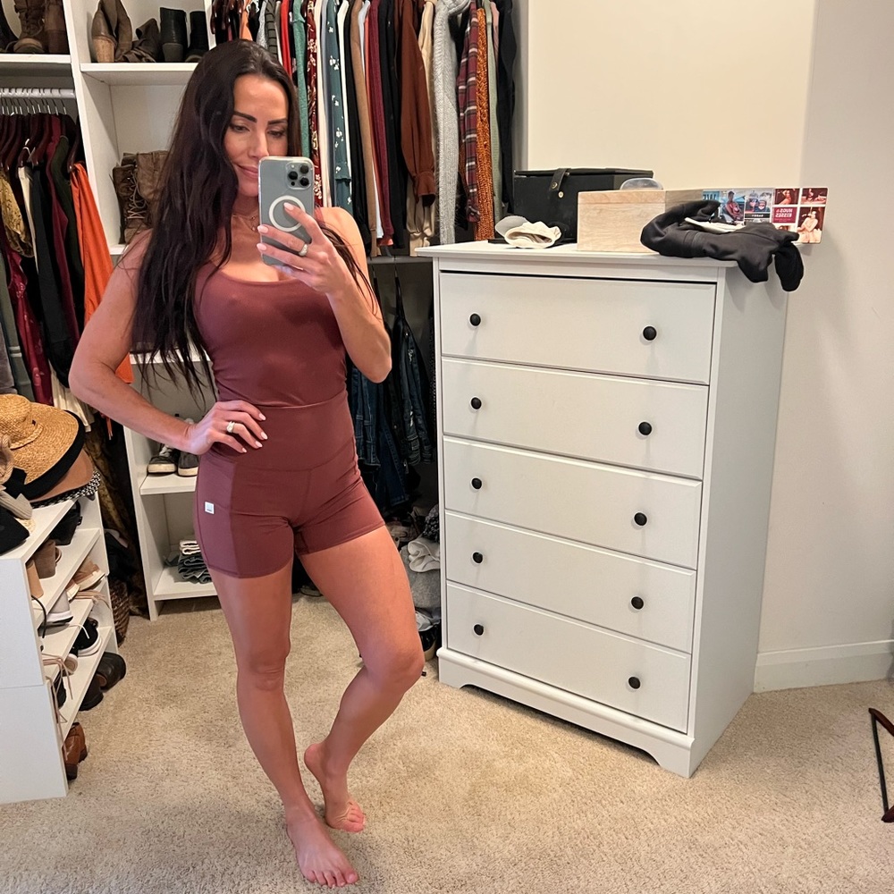 Vuori Studio Onesie in Brick - Size XS